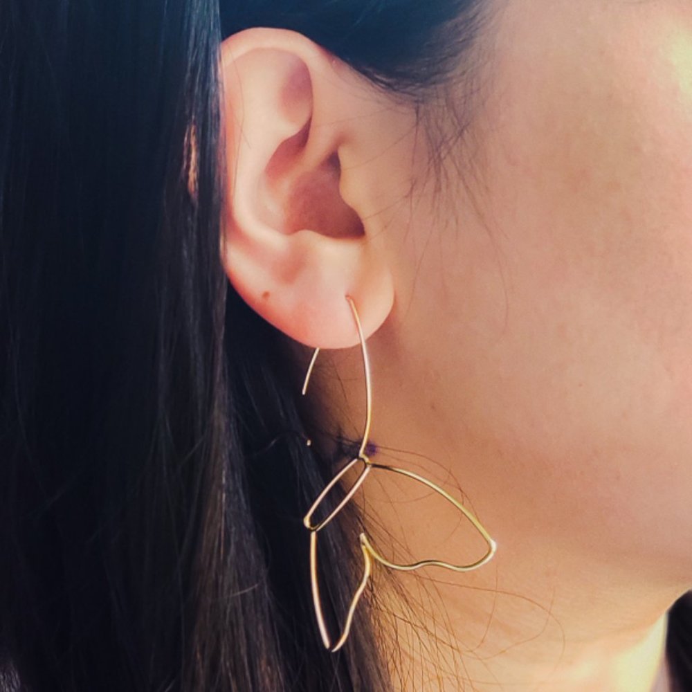 Minimal Butterfly Hoops